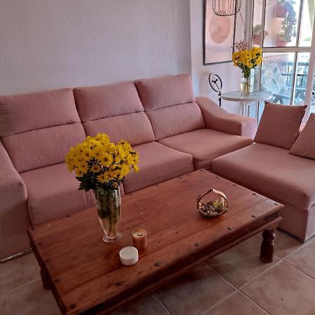 Coty'S Beach, Habitaciones En Casa Compartida Бенальмадена Экстерьер фото