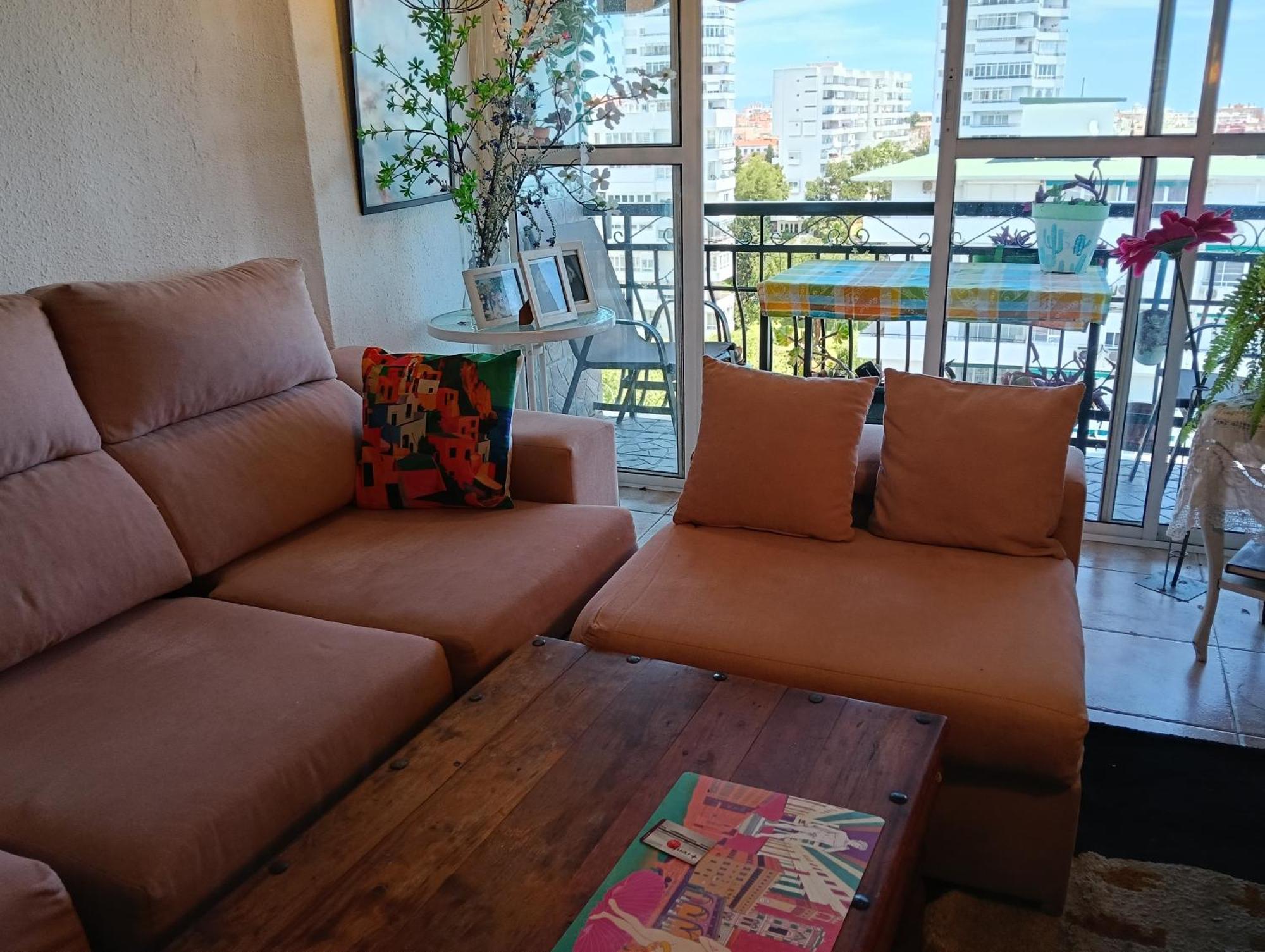Coty'S Beach, Habitaciones En Casa Compartida Бенальмадена Экстерьер фото